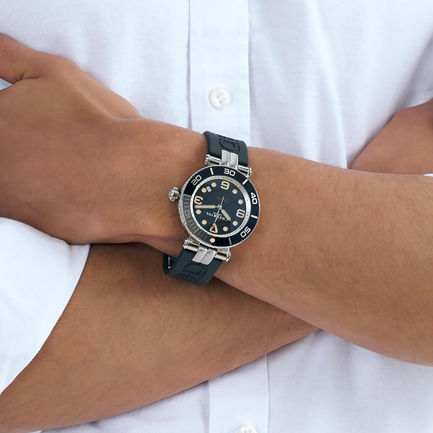 NAVIGATOR SURF, 41MM, AUTOMATIC CALIBRE, BLACK AND SILVER LUMINOVA DIAL, BLACK AND SILVER UNIDIRECTIONAL BEZEL, BLACK RUBBER INTERCHANGEABLE BRACELET - © 2024 Charriol -  Watch