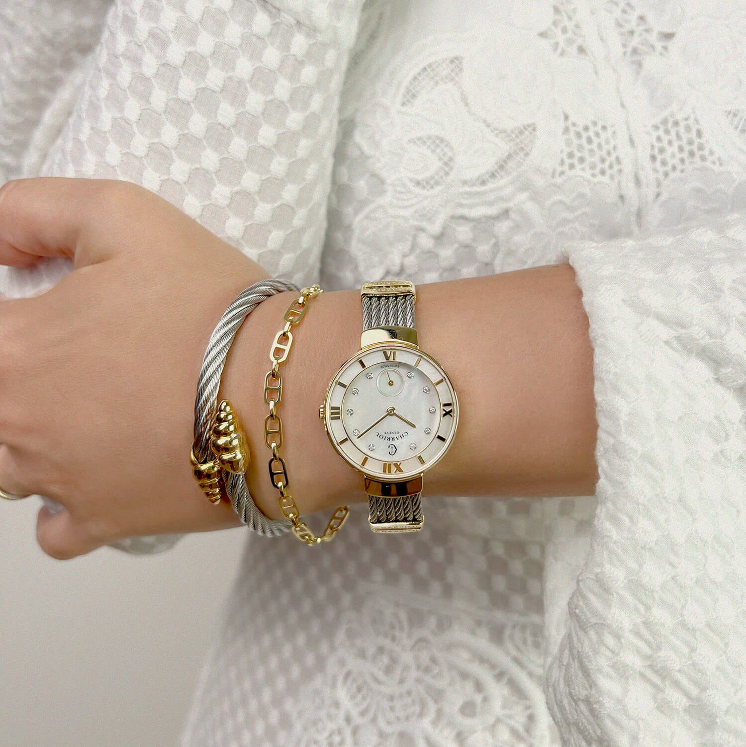 ST TROPEZ, 30MM, QUARTZ CALIBRE, MOTHER-OF-PEARL WITH 10 DIAMONDS DIAL, MOTHER-OF-PEARL BEZEL, STEEL CABLE BRACELET - Charriol Geneve - Watch