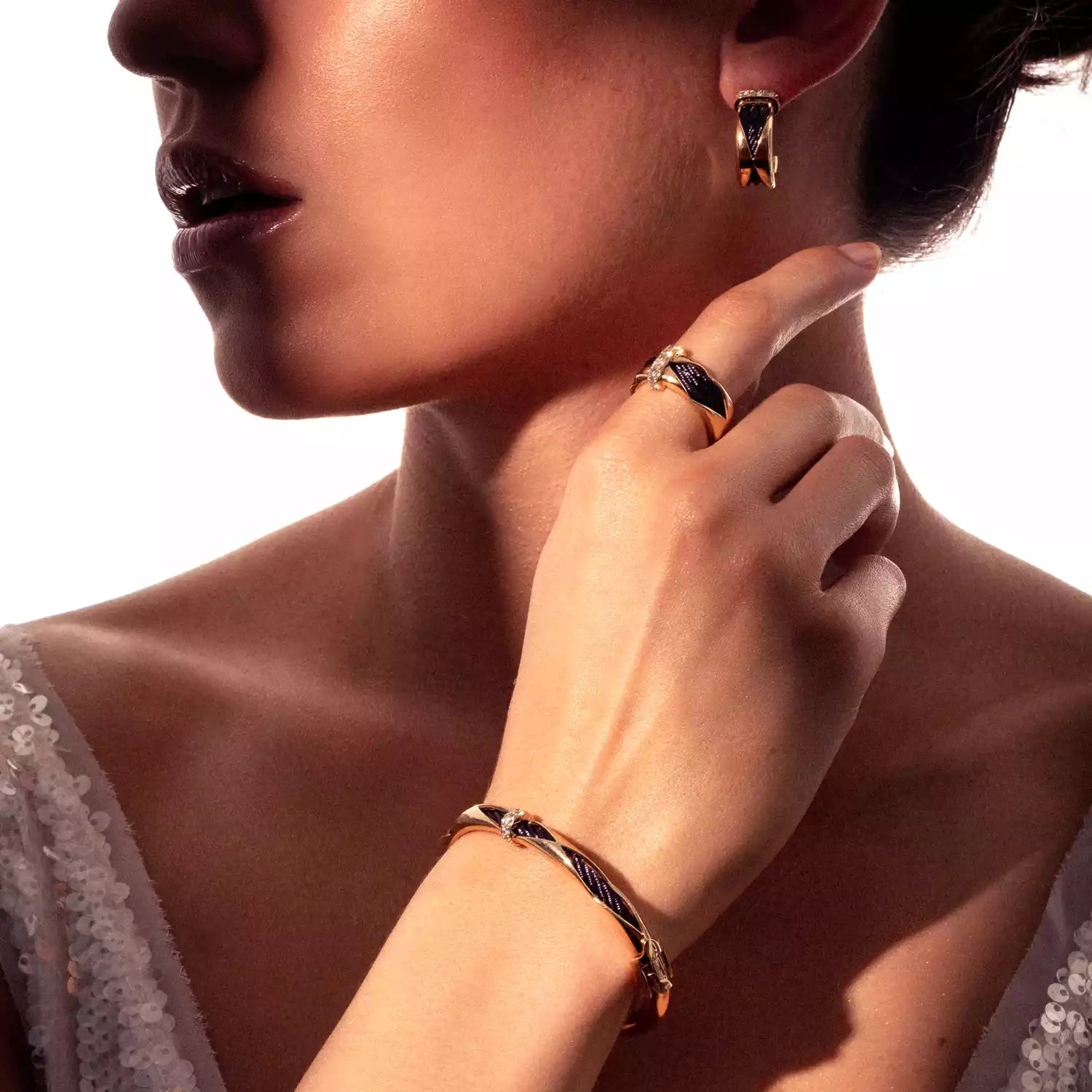 Discover Celtic® Dream Bangle 18KT - Charriol.com