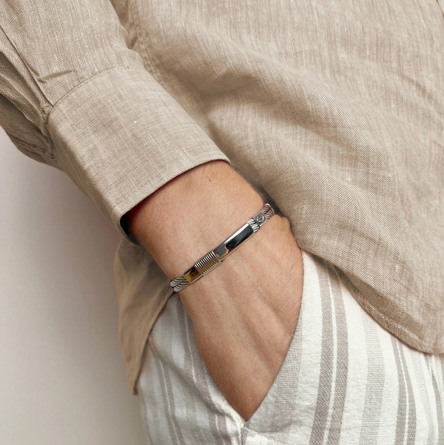 Steel_Big Metal Plate and Short Spring