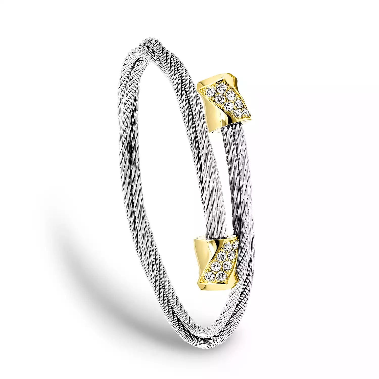 Discover Celtic® Triquetra Bangle 18KT - Charriol.com