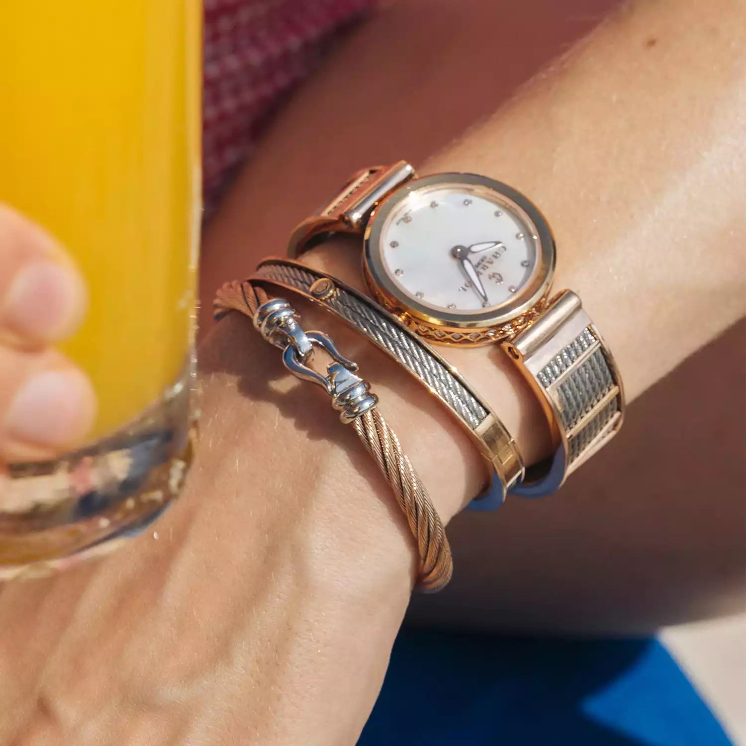 PHILIPPE CHARRIOL ブレスレットウォッチ FOREVER™ YOURS, 32MM, QUARTZ CALIBRE, MOTHER-OF-PEARL WITH