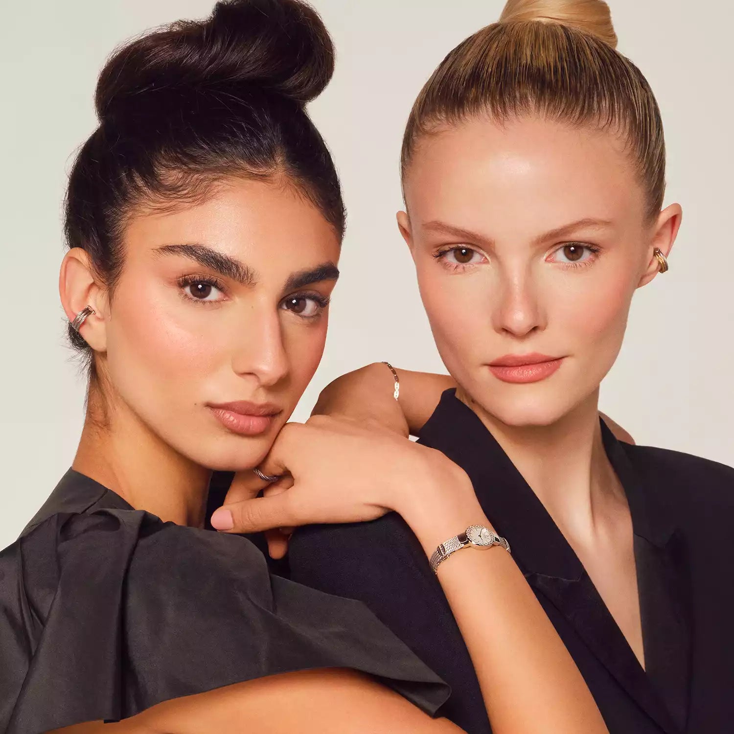 St Tropez Icon 20mm Watch Stainless Steel, Steel Cable, 48 Diamonds Bezel and White MOP Dial - Charriol Geneve -  Watch