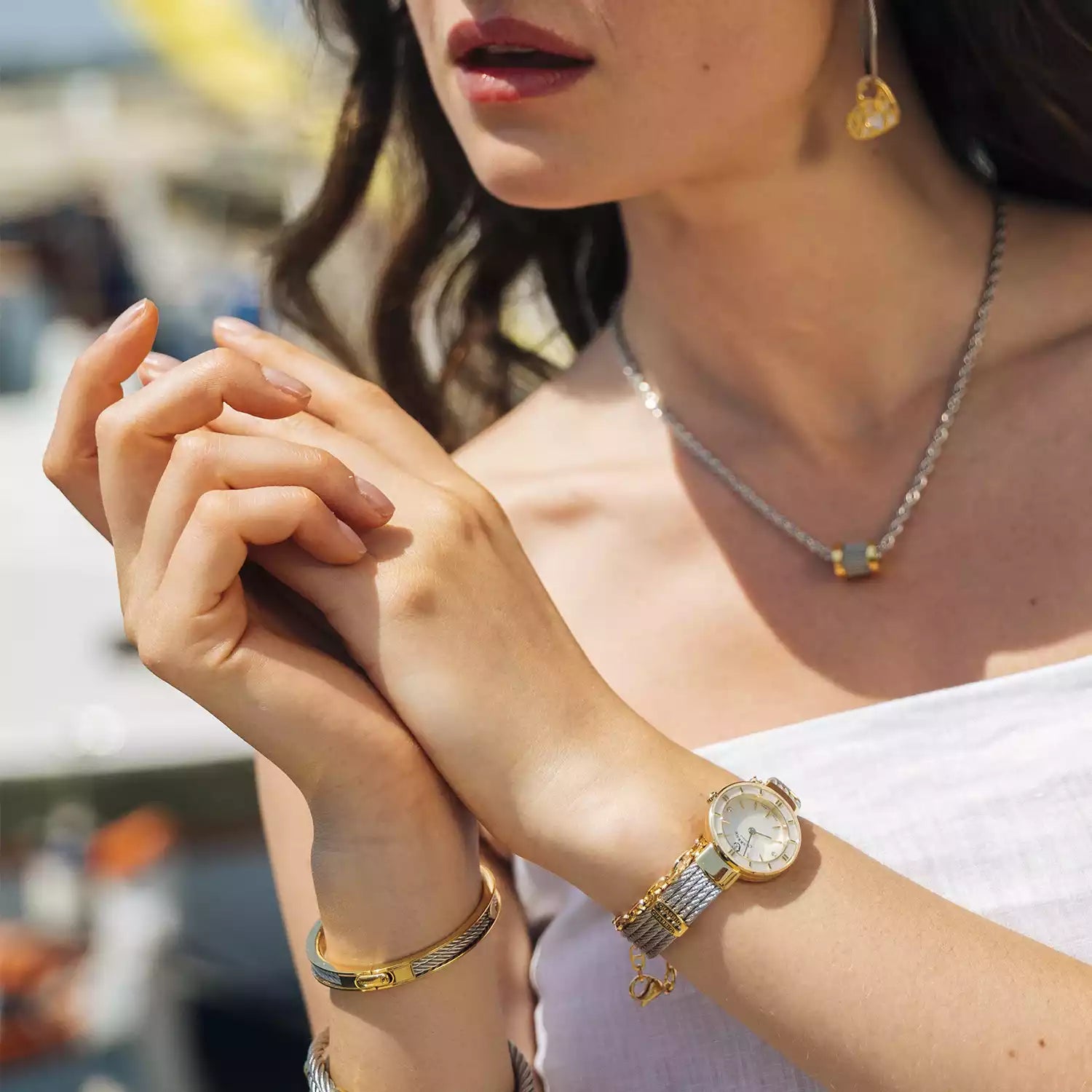 ST TROPEZ, 25MM, QUARTZ CALIBRE, MOTHER-OF-PEARL WITH 2 DIAMONDS DIAL, MOTHER-OF-PEARL BEZEL, STEEL CABLE BRACELET - Charriol Geneve -  Watch